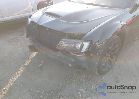 2016 Chrysler 300 300S Alloy Edition z USA, uszkodzony, nr VIN 2C3CCABG0GH295065